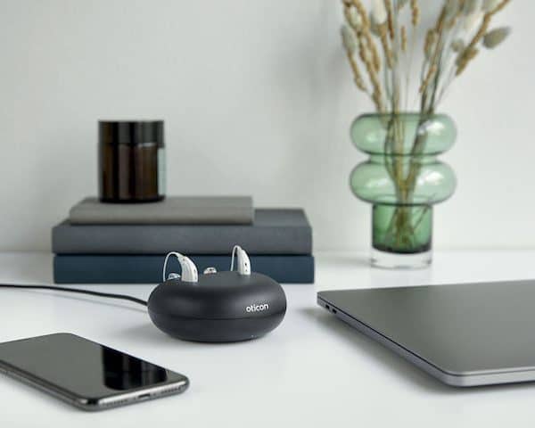 مزایا و معایب سمعک شارژی